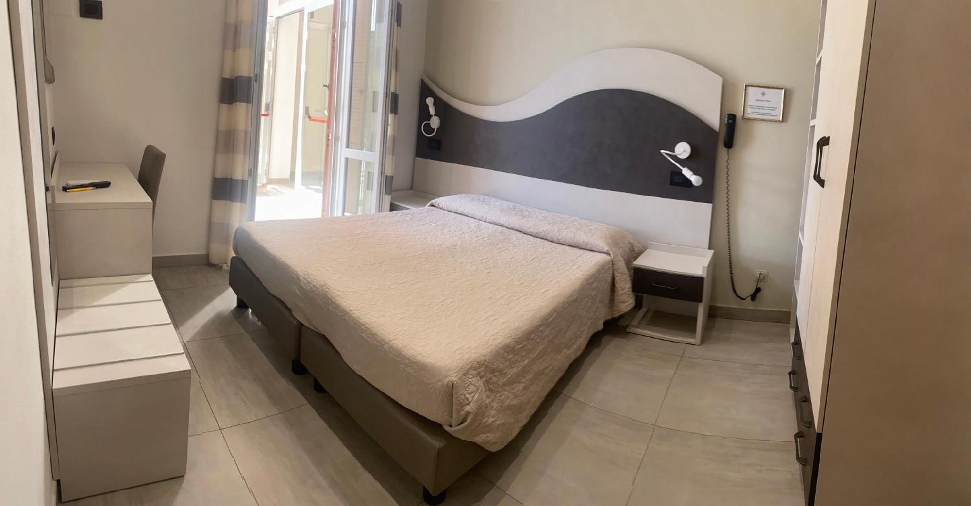 Hotel Roma Marina di Massa Esterno foto