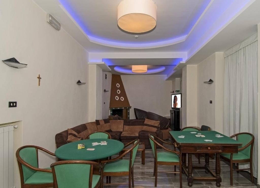 Hotel Roma Marina di Massa Esterno foto