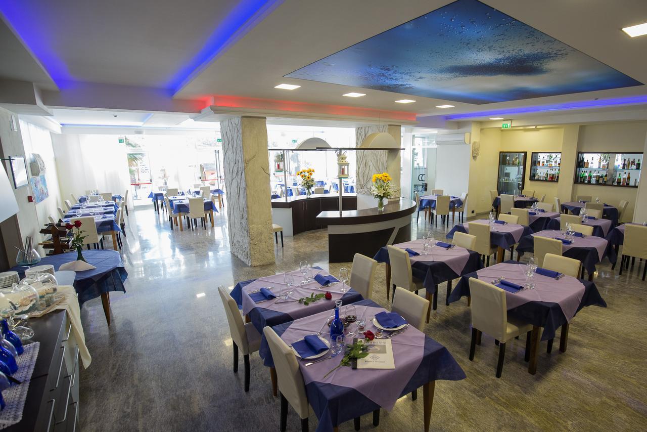 Hotel Roma Marina di Massa Esterno foto
